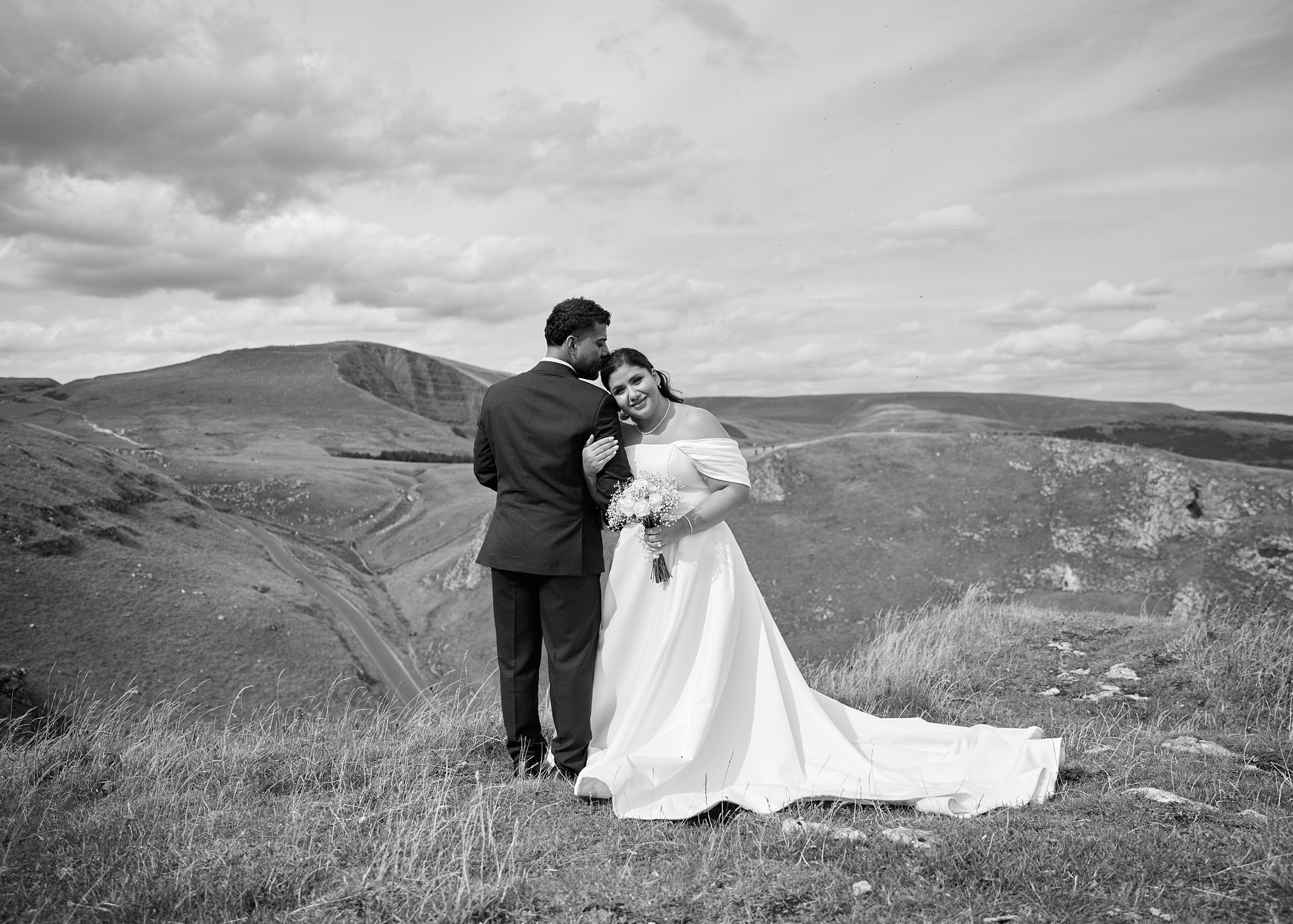 wedding couple mam tor